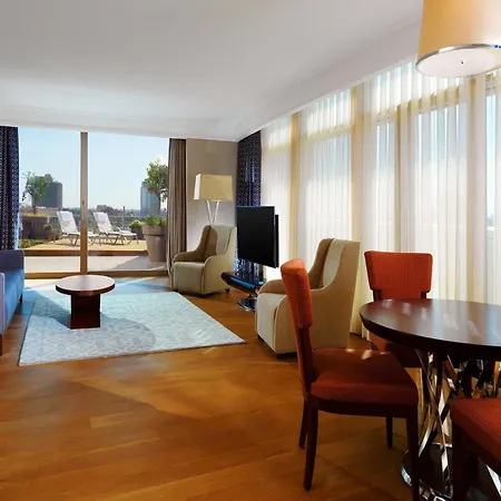 Hotel Sheraton Grand