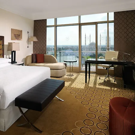 호텔 Sheraton Grand 아다나