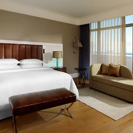 Sheraton Grand מלון 5*