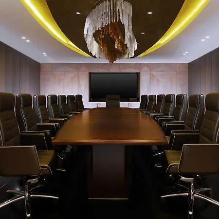 מלון Sheraton Grand