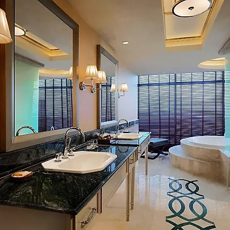 Sheraton Grand