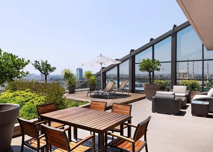 Otel Sheraton Grand 5*