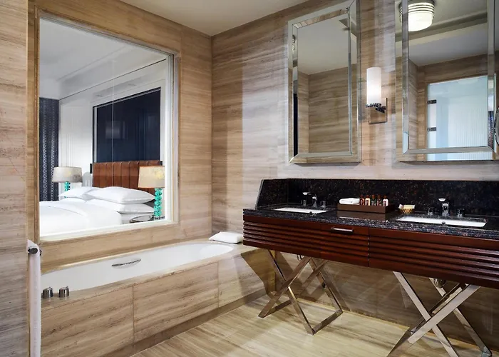 Sheraton Grand Otel 5*