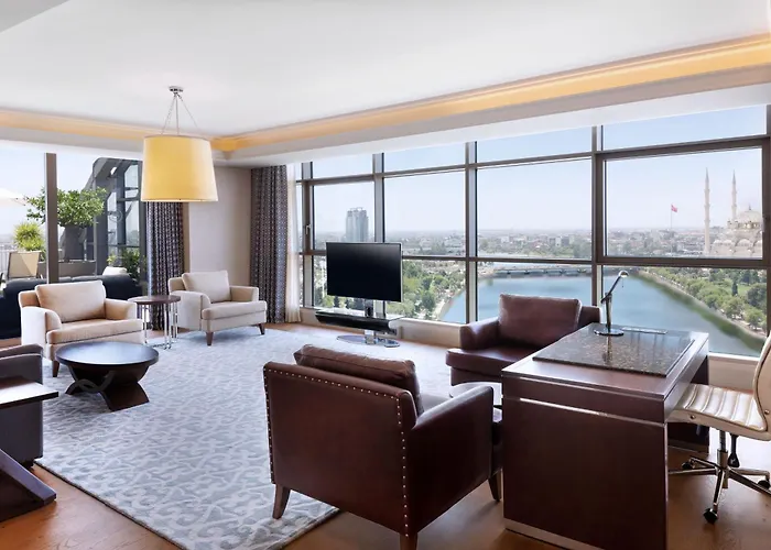 Готель Sheraton Grand Адана