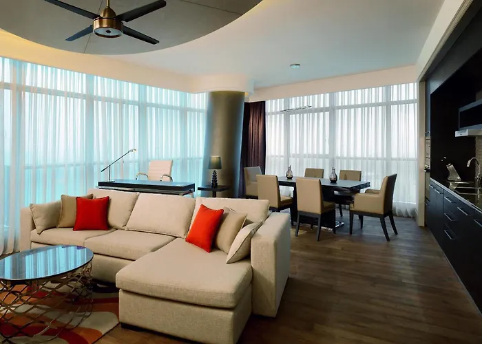 Sheraton Grand Готель 5*