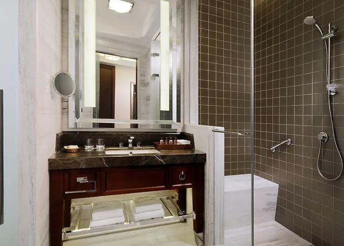 Sheraton Grand Готель 5*