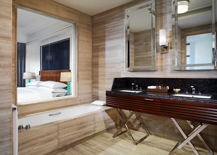 Готель Sheraton Grand Адана