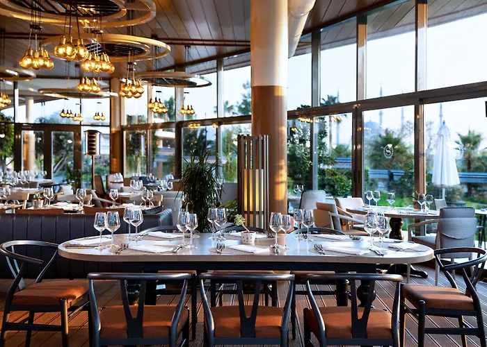 Sheraton Grand Готель 5*